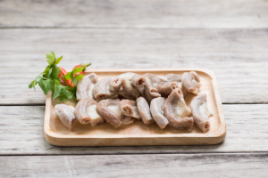 วิธีฆ่าเชื้อไส้หมูอย่างปลอดภัยก่อนนำไปปรุงอาหาร