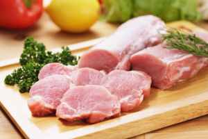 ครัวบ้าน vs ครัวร้านอาหาร: วิธีจัดการหมูสดที่ถูกต้อง